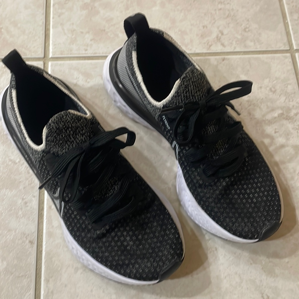 Fly Knit Nike React